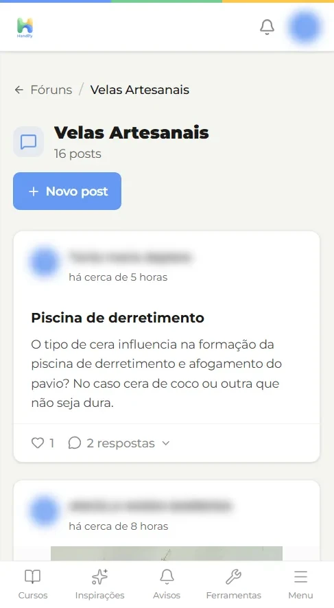 Comunidade de Velas Artesanais no celular: uma aluna pergunta sobre piscina de derretimento e o post já tem duas respostas.